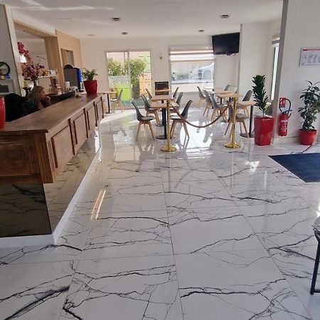 Kyriad Direct Arpajon Exteriér fotografie