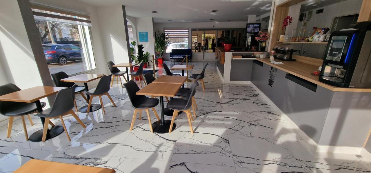 Kyriad Direct Arpajon Exteriér fotografie